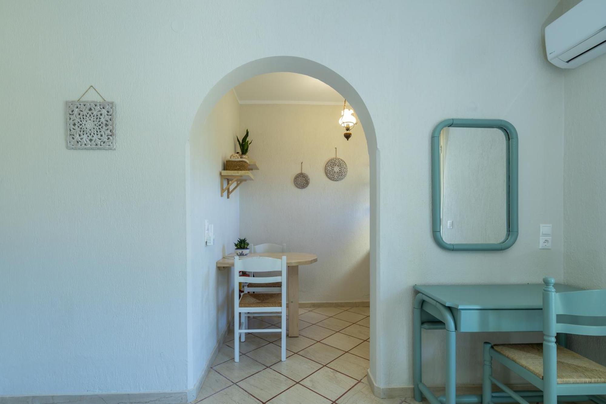 Minas Studios Lassi  Buitenkant foto